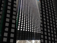 ลูกรอกเซรามิกปกคลุมด้วยวัตถุฉนวน