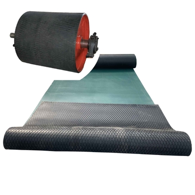 สายพานลำเลียงดรัม Herringbone Grooved Pulley Lagging Sheet พร้อม Cn Bonding Layer