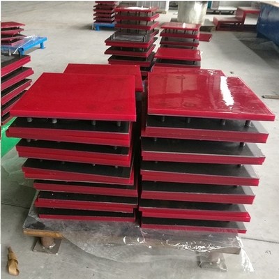 คอนเวียร์ 80 Shore A โลหะโลหะหลัง โพลีอุเรธาน Wear Liner Lining